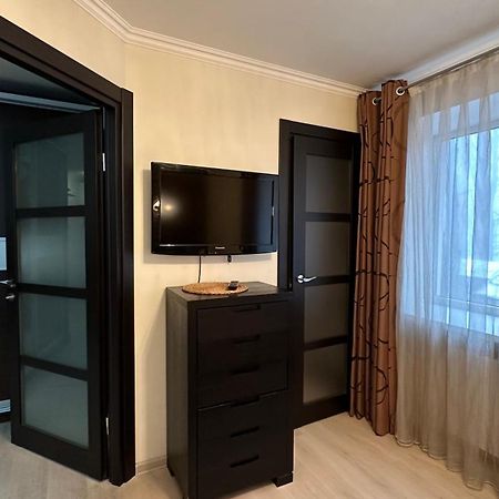 Apartment On Nauki Avenue 102 นิปโปร ภายนอก รูปภาพ
