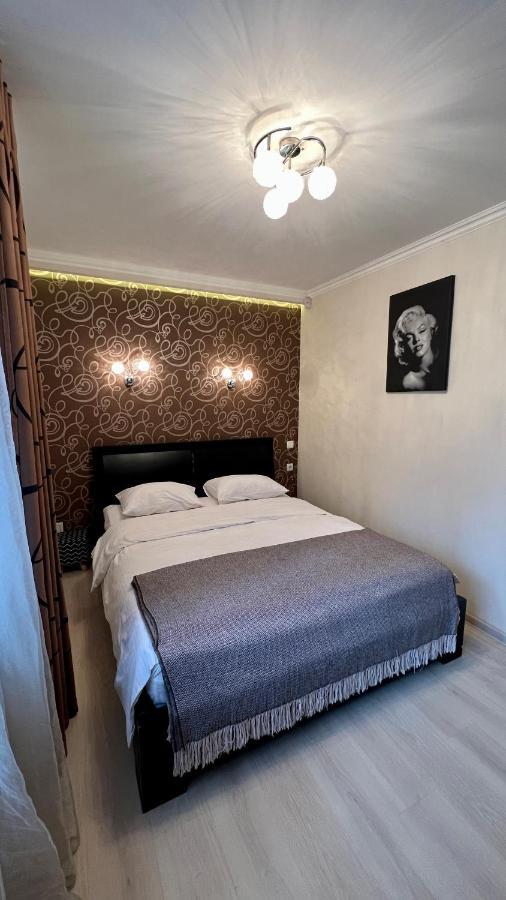 Apartment On Nauki Avenue 102 นิปโปร ภายนอก รูปภาพ